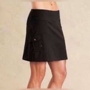 Athleta ✨ Black Skort Oasis